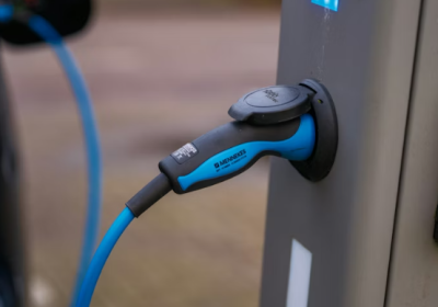 Elektromobilių įkrovimo stotelės Lietuvoje: dabartis, plėtra ir ateities perspektyvos